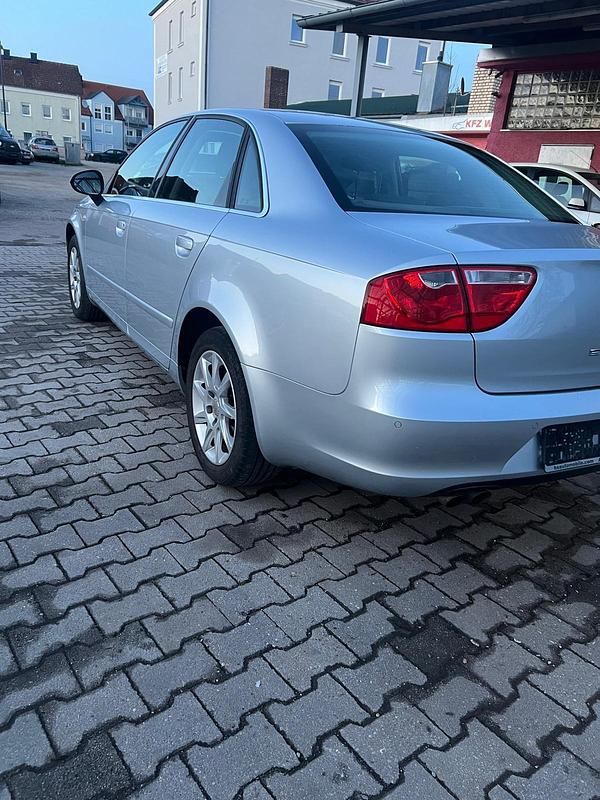 Gebraucht Seat Exeo 102 PS (75 kW) 2010 Silber Limousine