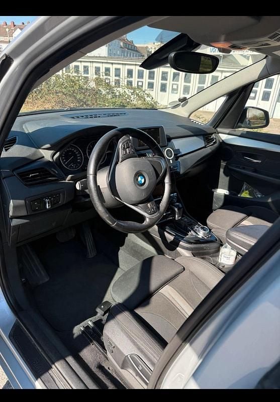 Gebraucht BMW 218 150 PS (110 kW) 2016 Grau Kombi