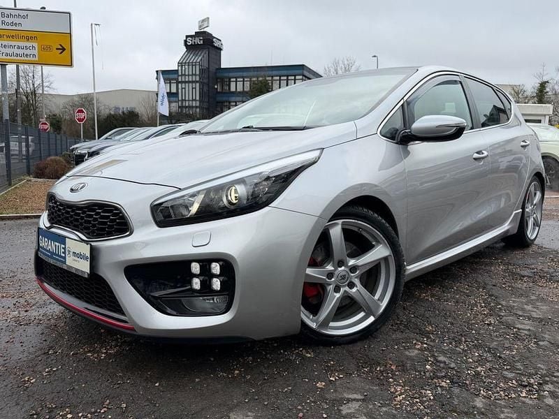 Gebraucht Kia Ceed GT-Challenge 204 PS (150 kW) 2015 Silber Kleinwagen