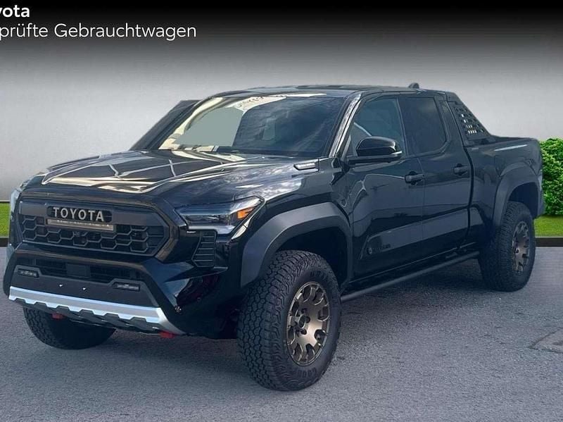202 schwarz Neu 2025 Toyota Tacoma Abholung | 99.980 € - Bild 1/4