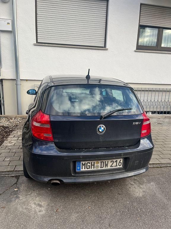 Gebraucht BMW 116 122 PS (89 kW) 2007 Blau Kleinwagen