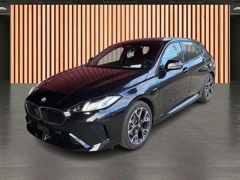 Gebraucht BMW 120 M Sport 170 PS (125 kW) 2024 Black sapphire Kleinwagen