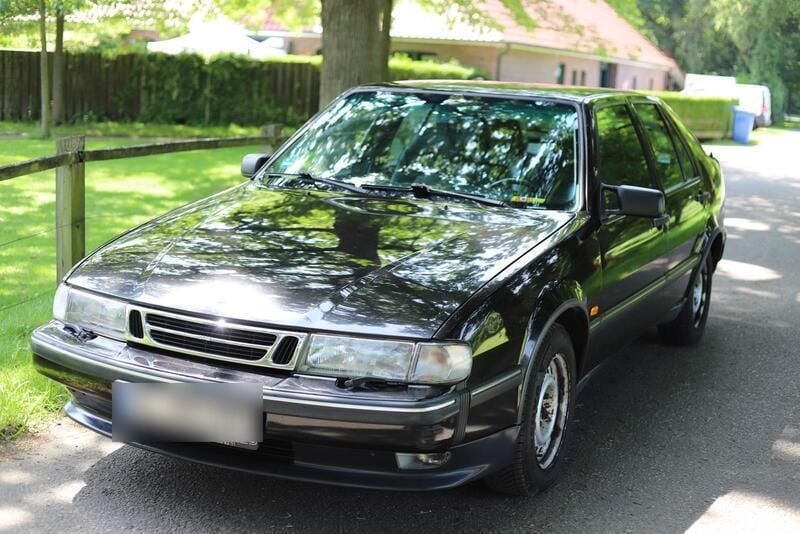 Schwarz Gebraucht 1995 Saab 9000 Limousine | 2.200 € - Bild 1/4