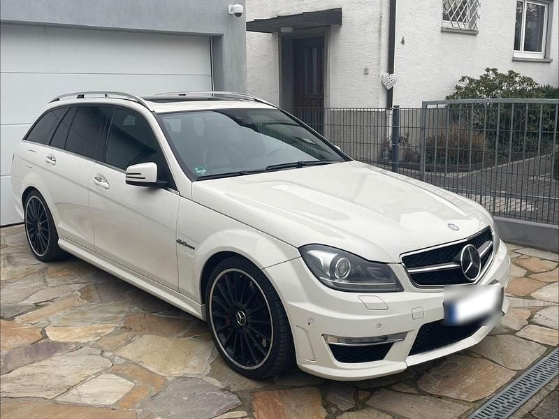 Gebraucht Mercedes C63 AMG AMG 487 PS (358 kW) 2012 Weiß Kombi