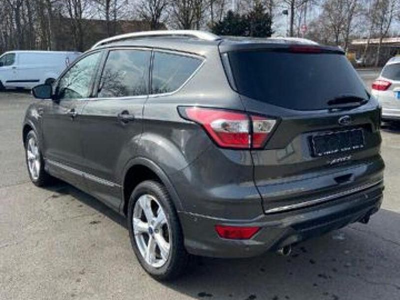 Gebraucht Ford Kuga Vignale 150 PS (110 kW) 2019 Grau SUV