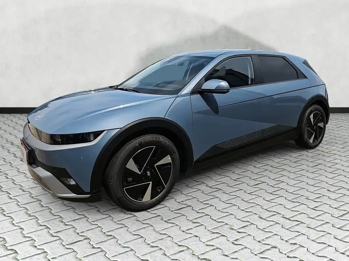 Neu Hyundai Ioniq 5 Basis 125 kW (170 PS) 2026 Lucid blue metallic SUV