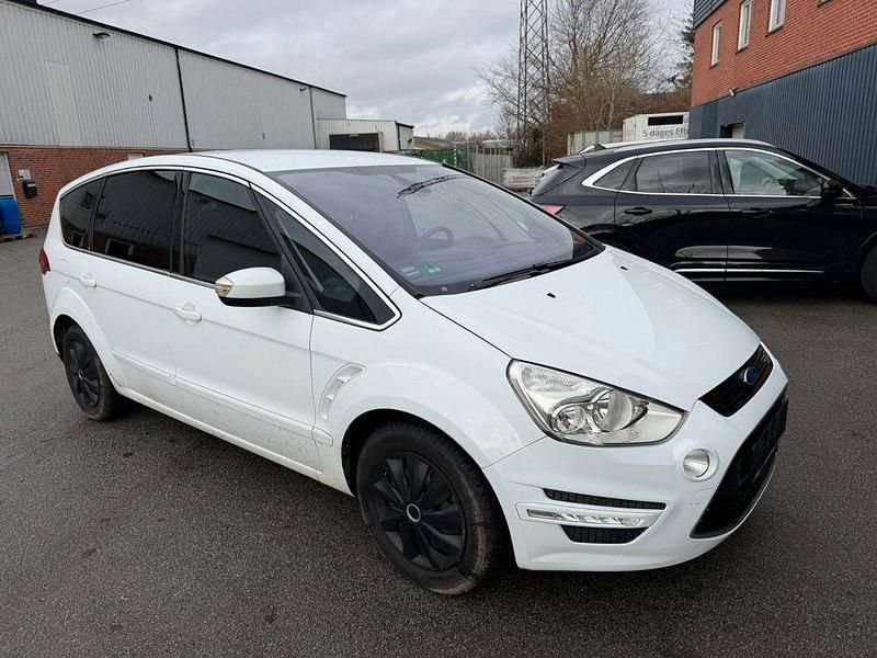 Gebraucht Ford S-MAX Trend 160 PS (117 kW) 2014 Weiß Van / Kleinbus