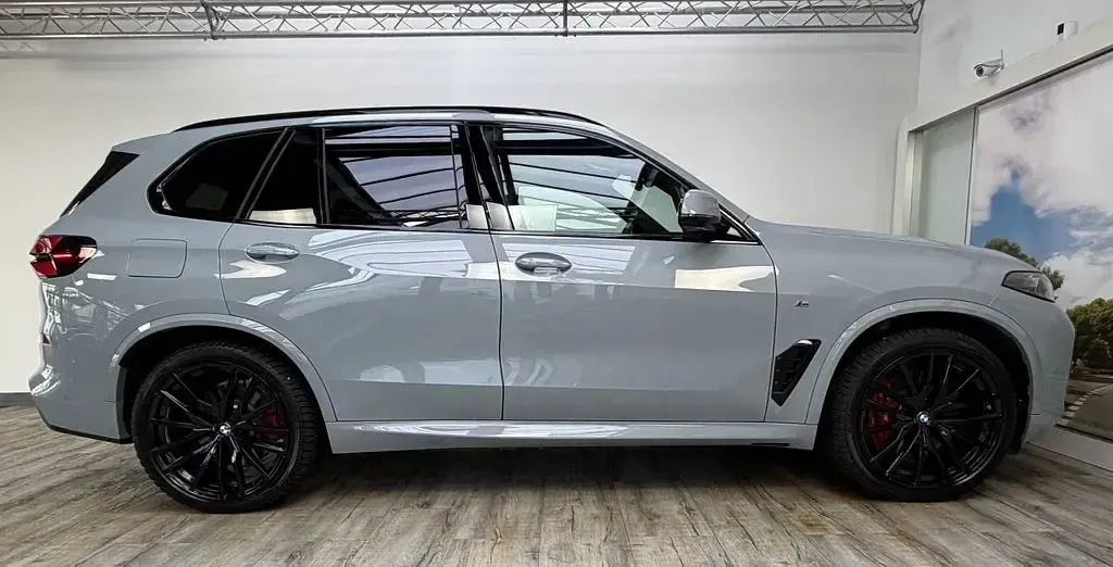 Gebraucht BMW X5 M Sport 489 PS (359 kW) 2025 (0c4p) brooklyn grau metallic SUV