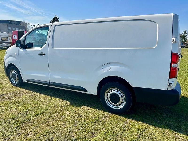 Gebraucht Toyota Proace 122 PS (89 kW) 2020 Weiß Van / Kleinbus
