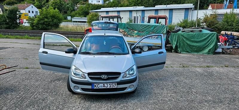 Grau Gebraucht 2008 Hyundai Getz Kleinwagen | 1.250 € (Guter Preis) - Bild 1/4