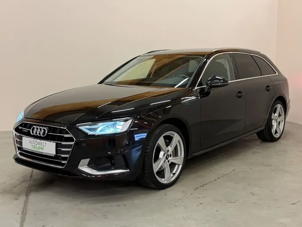 Gebraucht Audi A4 Ambiente 204 PS (150 kW) 2023 Schwarz Kombi