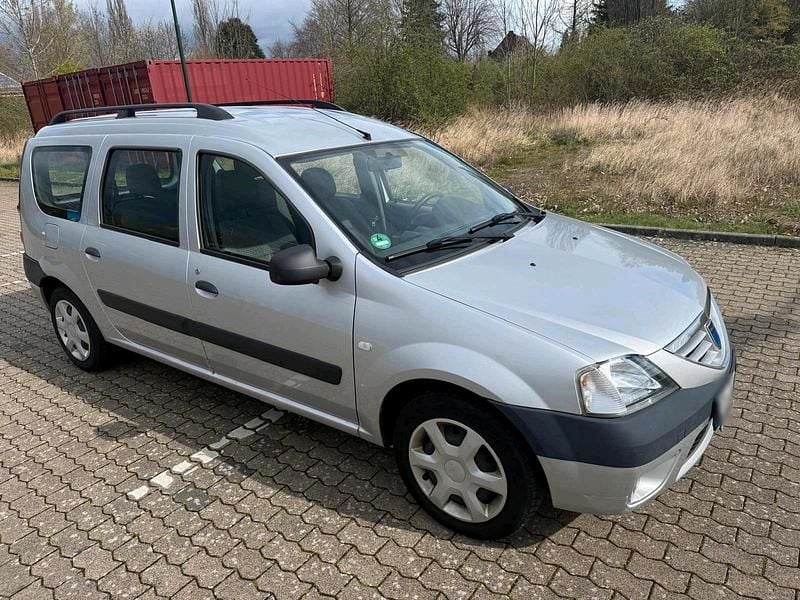 Gebraucht Dacia Logan 68 PS (50 kW) 2007 Grau Kombi