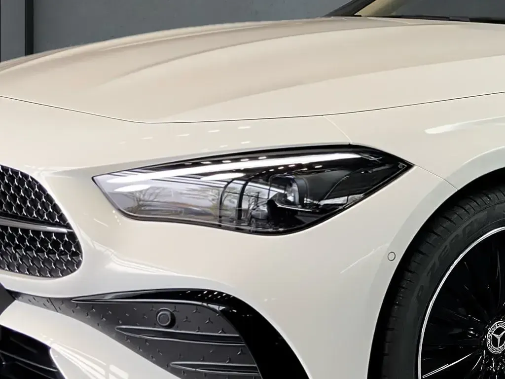 Gebraucht Mercedes CLE300 AMG 313 PS (230 kW) 2025 Weiß Coupé