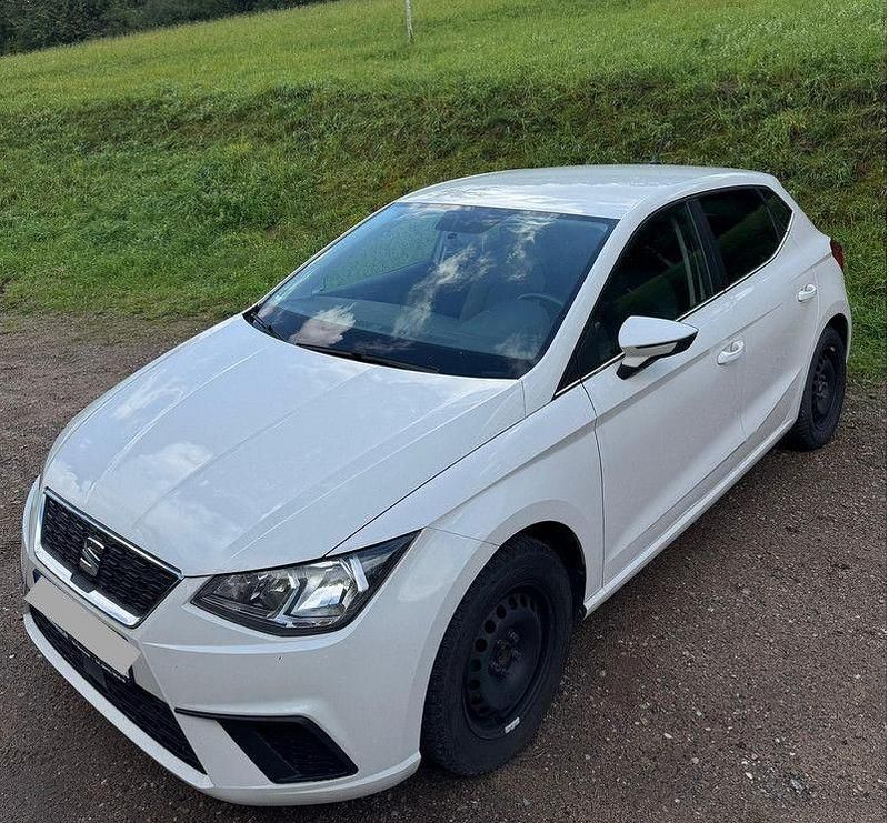Weiß Gebraucht 2017 Seat Ibiza Style Kleinwagen | 12.499 € (Etwas zu teuer) - Bild 1/4