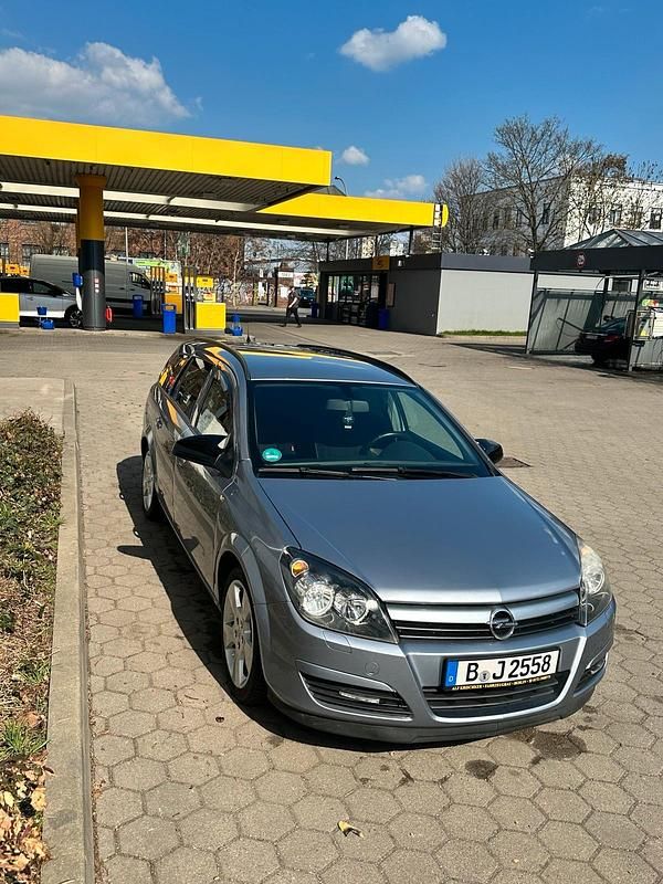 Gebraucht Opel Astra 90 PS (66 kW) 2005 Silber Kombi