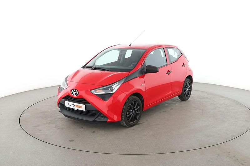 Gebraucht Toyota Aygo 72 PS (52 kW) 2020 Rot Kleinwagen