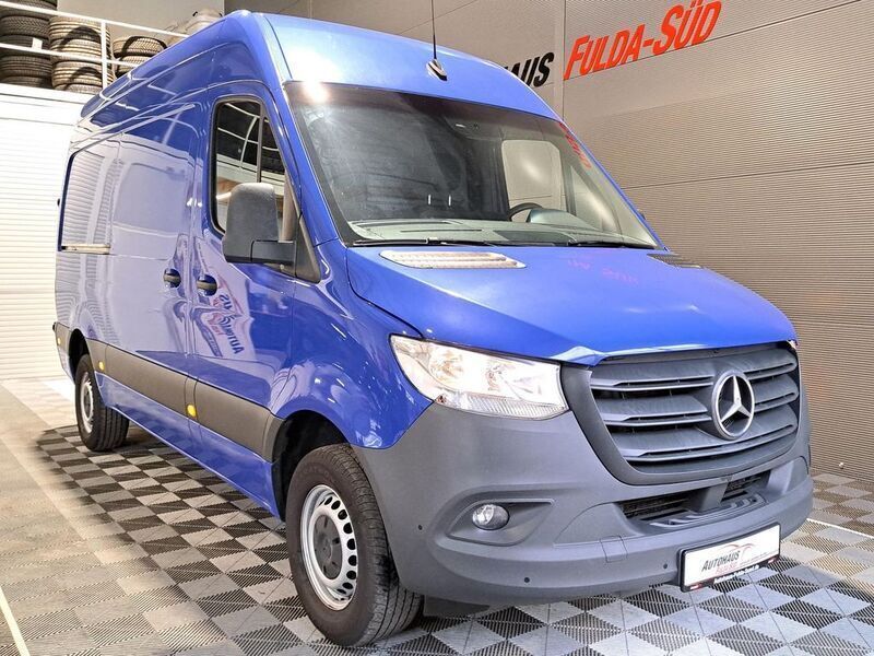 Blau Gebraucht 2020 Mercedes Sprinter Van | 21.970 € (Fairer Preis) - Bild 1/3