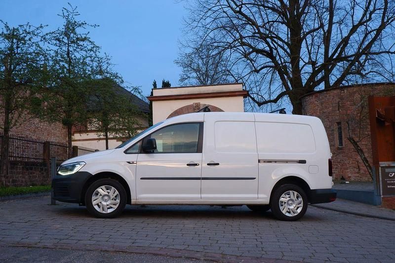 Gebraucht VW Caddy Maxi 122 PS (89 kW) 2020 Weiß Van / Kleinbus