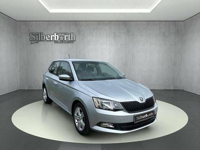 Silber Gebraucht 2018 Skoda Fabia Cool Plus Kleinwagen | 10.990 € (Fairer Preis) - Bild 1/2