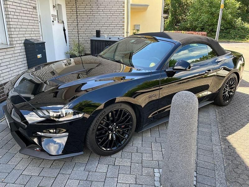 Schwarz Gebraucht 2020 Ford Mustang GT Cabrio | 40.399 € (Fairer Preis) - Bild 1/4