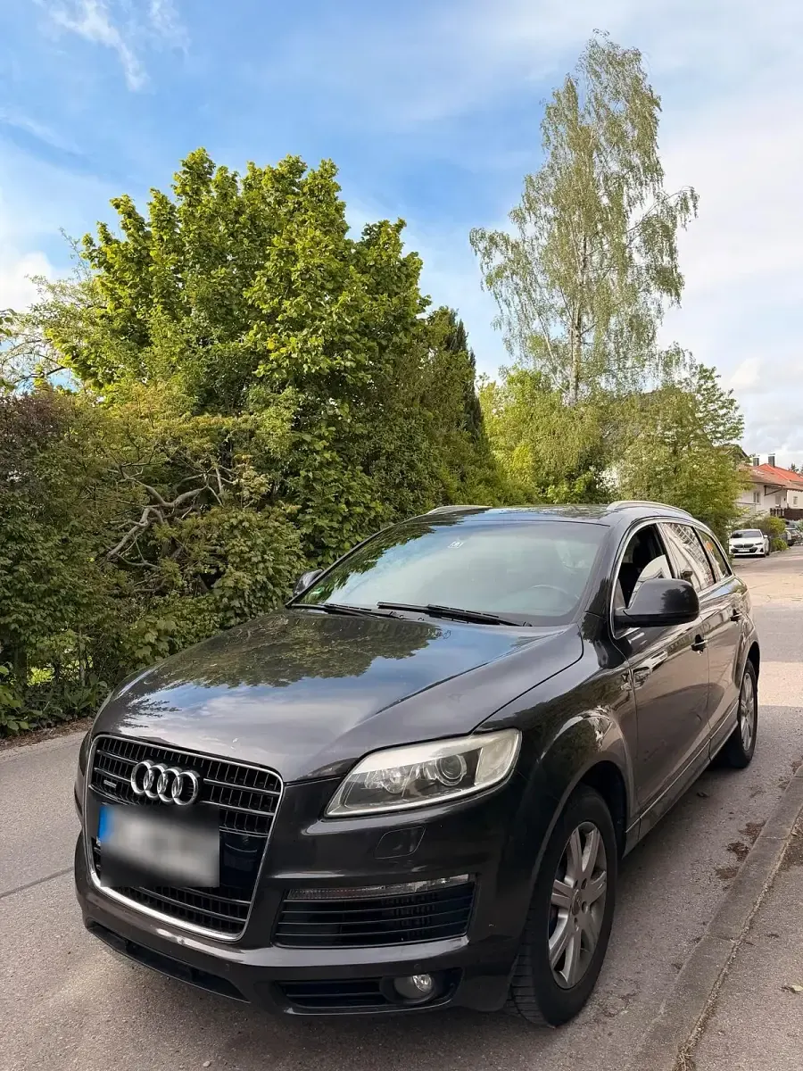 Używany Audi Q7 2006 Szary SUV