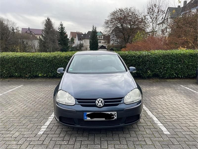 Blau Gebraucht 2005 VW Golf V Trendline Kleinwagen | 1.900 € (Guter Preis) - Bild 1/4