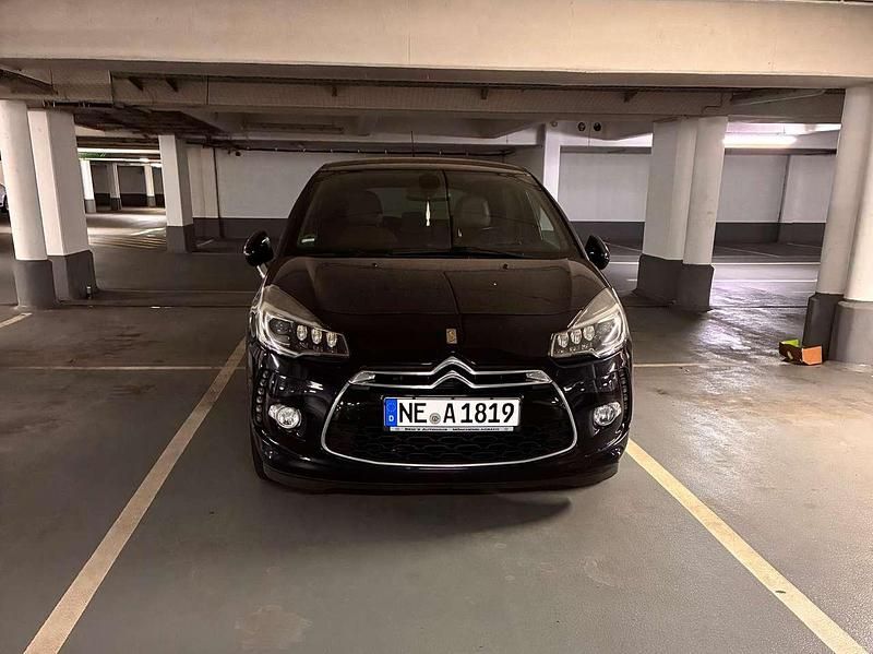 Gebraucht Citroën DS3 PureTech 110 PS (80 kW) 2015 Blau Limousine