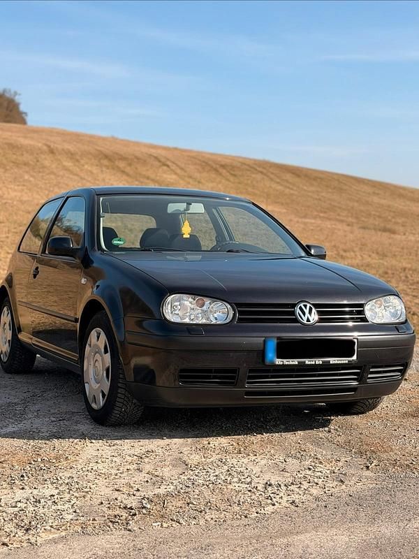 Gebraucht VW Golf IV 75 PS (55 kW) 2001 Schwarz Kleinwagen