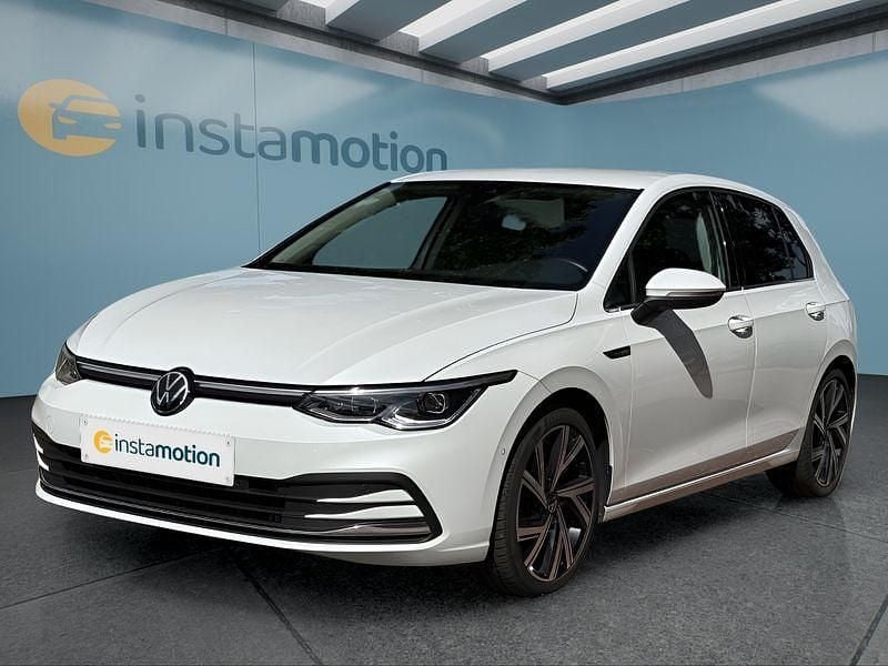 Weiß Gebraucht 2022 VW Golf VIII Kleinwagen | 23.849 € (Fairer Preis) - Bild 1/4