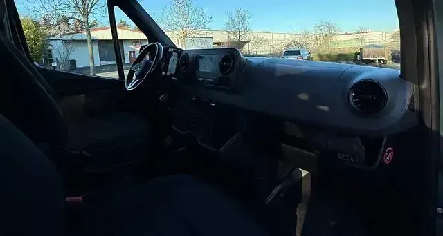 Usado Mercedes Sprinter 143 HP (105 kW) 2020 Cinzento Van