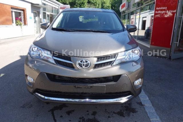Gebraucht Toyota RAV4 Edition 150 PS (110 kW) 2016 Andere farbe metallic SUV