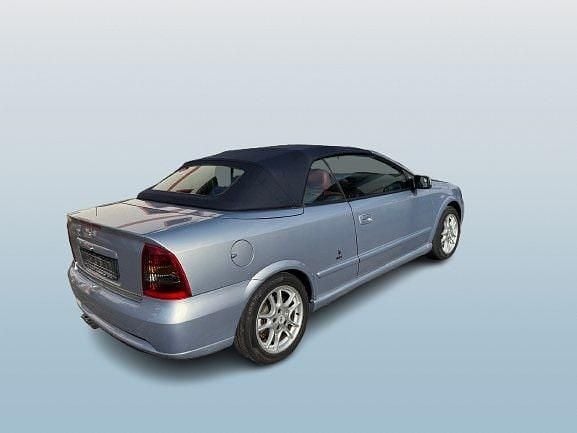 Gebraucht Opel Astra Cabriolet Edition 147 PS (108 kW) 2002 Silber Cabrio