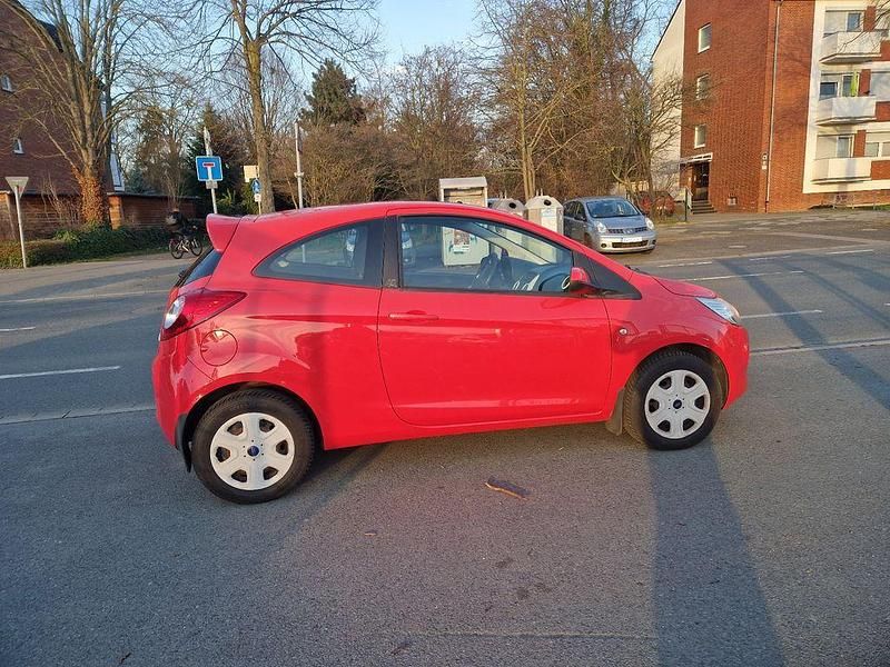 Gebraucht Ford Ka Trend 69 PS (50 kW) 2012 Rot Kleinwagen