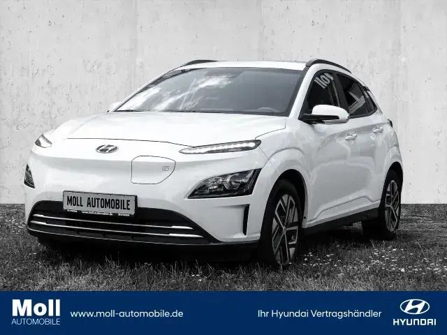Weiß Gebraucht 2021 Hyundai Kona Edition 30+ SUV | 17.480 € (Fairer Preis) - Bild 1/4