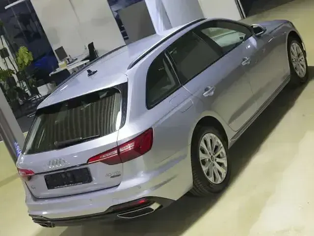 Gebraucht Audi A4 Advanced 204 PS (150 kW) 2023 Floret silver (metallic) Kombi