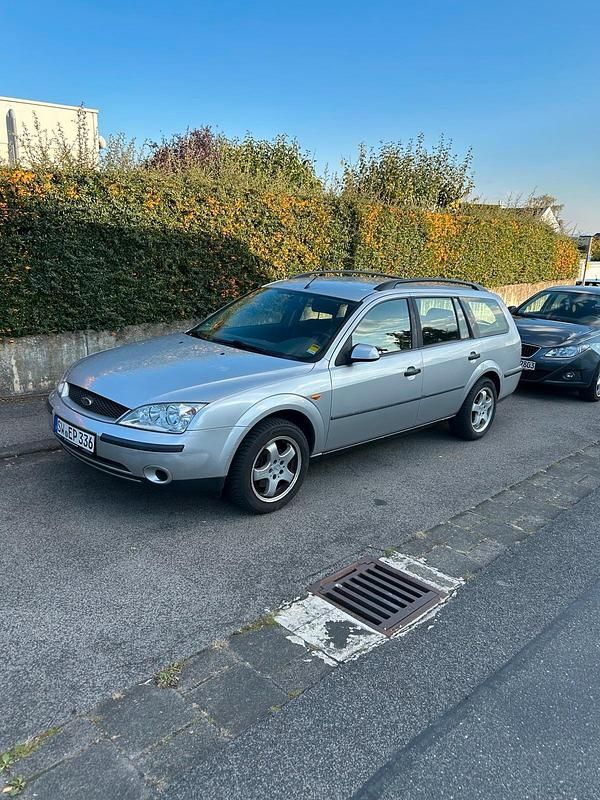Silber Gebraucht 2002 Ford Mondeo Kombi | 2.000 € (Teuer) - Bild 1/4