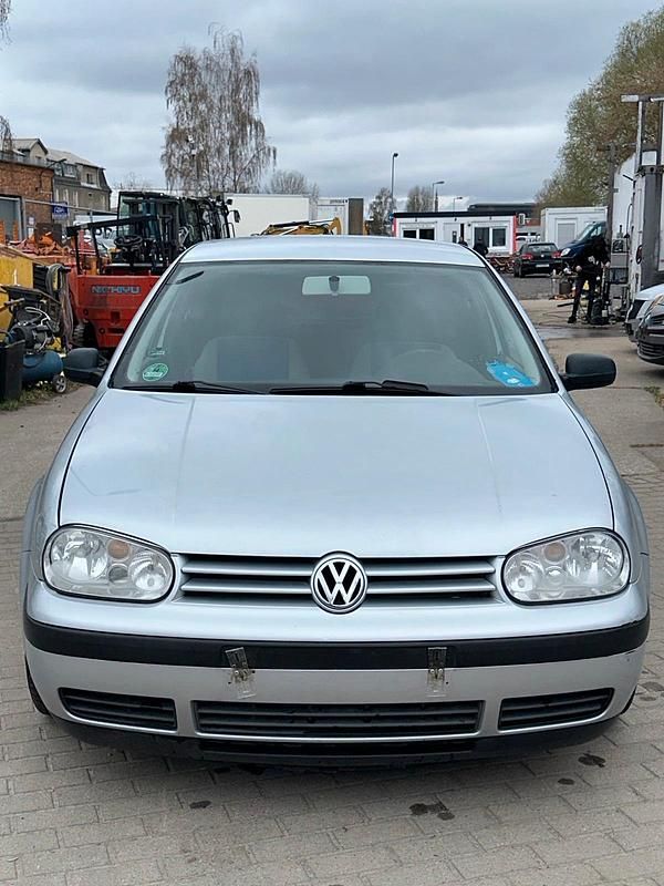 Gebraucht VW Golf IV Edition 75 PS (55 kW) 2001 Silber Kleinwagen