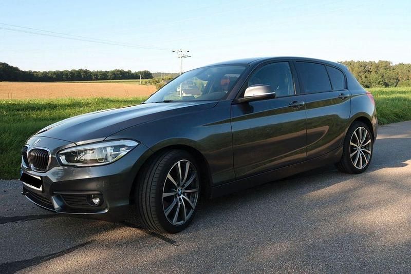 Gebraucht BMW 118 136 PS (100 kW) 2018 Grau Kleinwagen