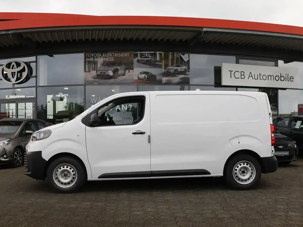 Neu Toyota Proace 120 PS (88 kW) 2026 Weiß Van / Kleinbus