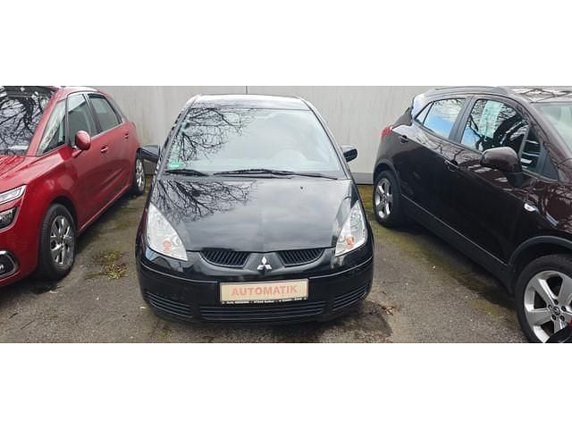Gebraucht Mitsubishi Colt Invite 95 PS (69 kW) 2006 Deep black Kleinwagen