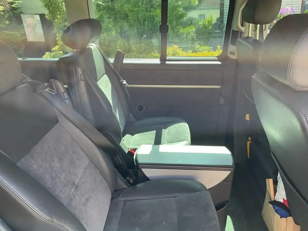 Gebraucht VW Multivan Highline 179 PS (131 kW) 2013 Schwarz Van / Kleinbus