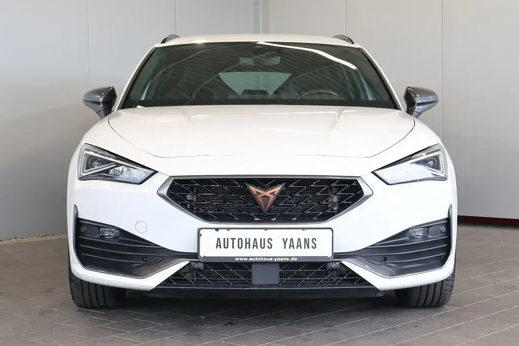Gebraucht Cupra Leon 204 PS (150 kW) 2022 Weiß Limousine