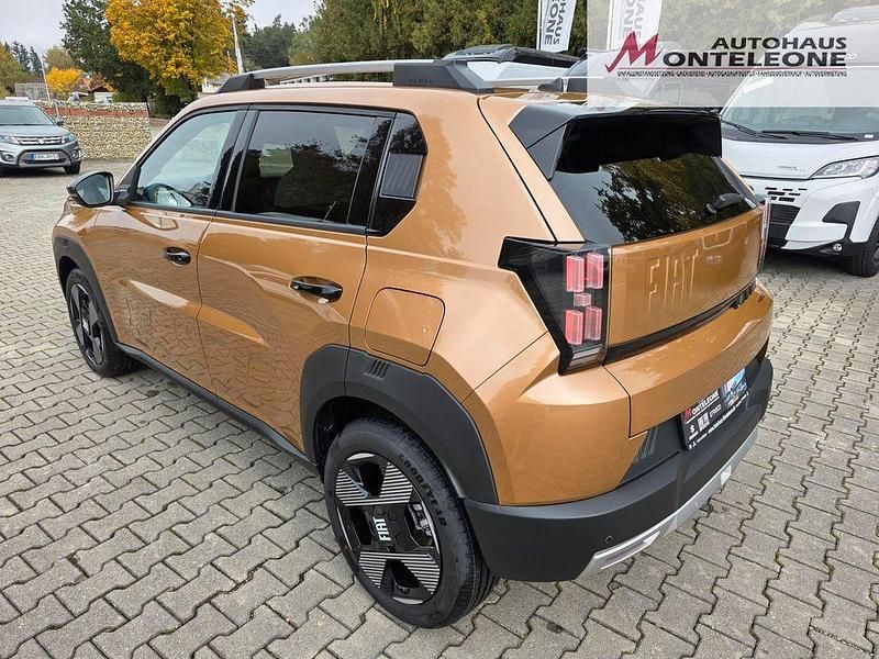 Neu Fiat Panda La Prima 110 PS (80 kW) 2025 Braun SUV