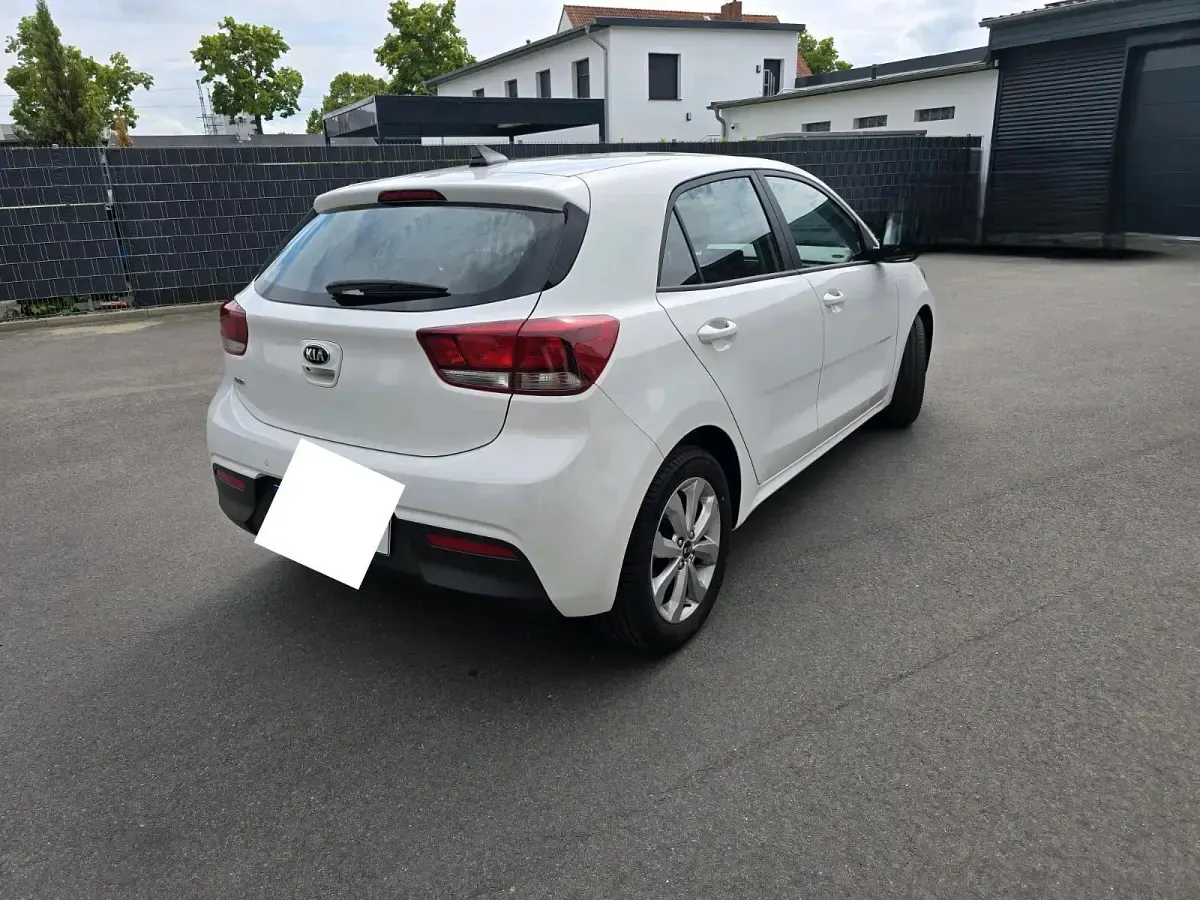 Gebraucht Kia Rio 100 PS (73 kW) 2021 Weiß Kleinwagen