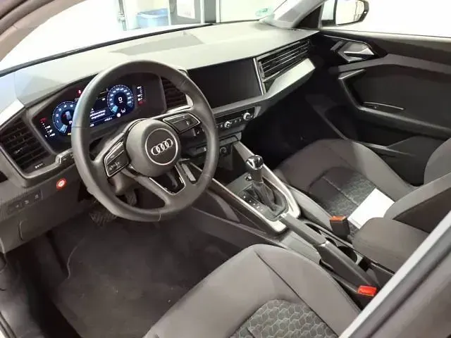 Occasion Audi A1 S-Line 150 ch (110 kW) 2025 Blanc SUV