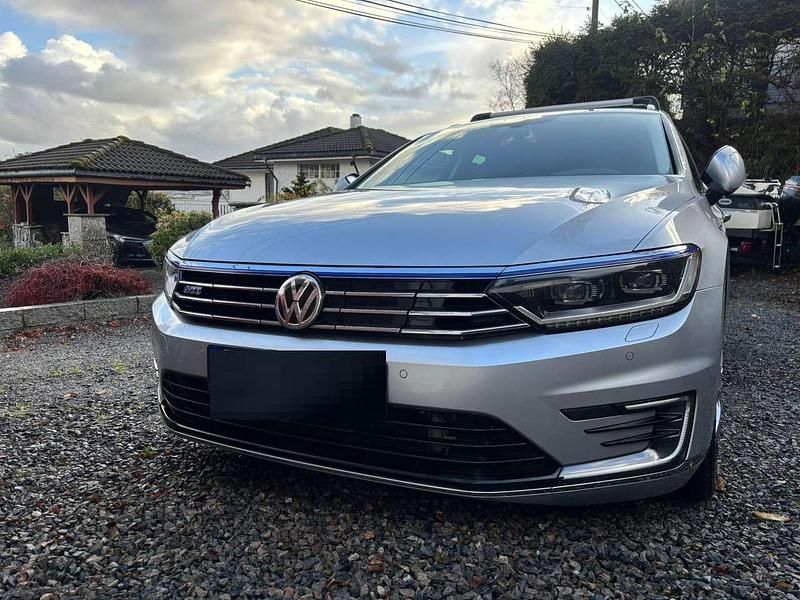Gebraucht VW Passat GTE 156 PS (114 kW) 2018 Silber Kombi