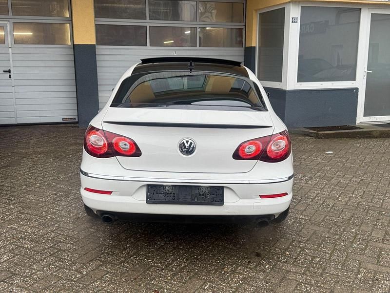 Gebraucht VW Passat 299 PS (219 kW) 2010 Weiß Coupé