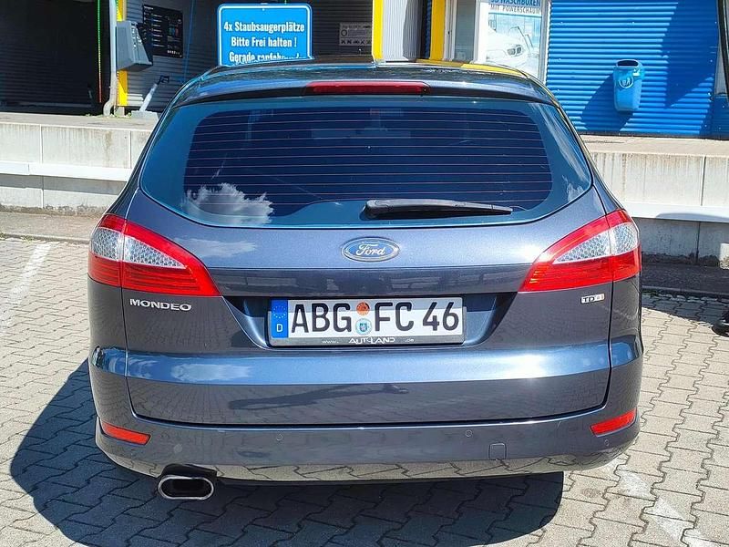 Gebraucht Ford Mondeo Titanium 140 PS (102 kW) 2009 Grau Kombi