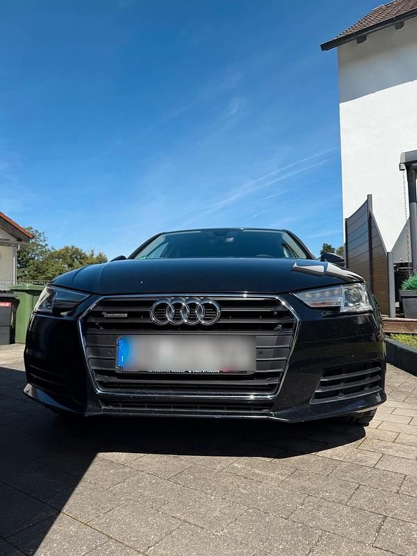 Schwarz Gebraucht 2019 Audi A4 Limousine | 18.900 € (Superpreis) - Bild 1/4