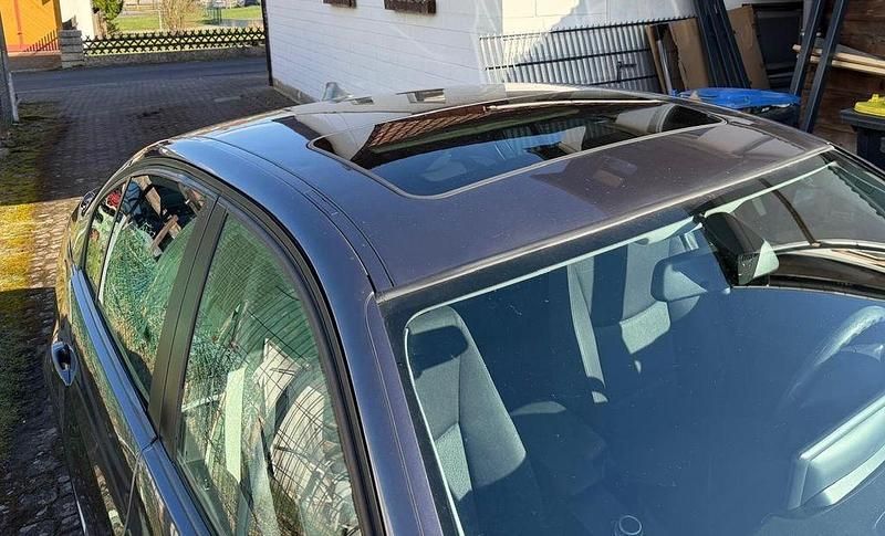 Gebraucht BMW 318 129 PS (94 kW) 2006 Grau Limousine